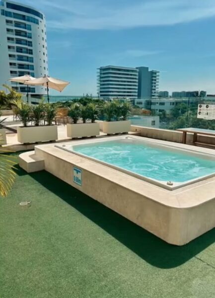 MODERNA APARTA-SUITE CON VISTA AL MAR