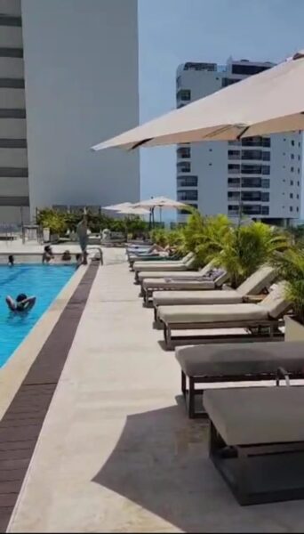 CONFORTABLE APARTA-SUITE CON VISTA AL MAR
