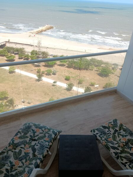 APARTA-STUDIO CON VISTA AL MAR