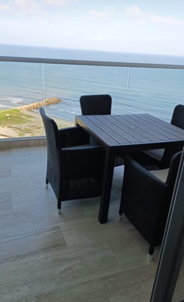 HERMOSA APARTA SUITE EN VENTA-CRESPO-CARTAGENA BOLIVAR
