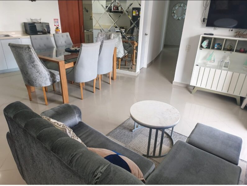 APARTAMENTO EN ARRIENDO-EDIFICIO ISLA TAORMINA, CRESPO, CARTAGENA DE INDIAS.