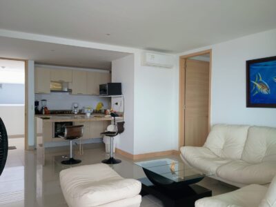 🌊 APARTAMENTO EN ARRIENDO CON VISTA AL MAR – CONDOMINIO BEACH CLUB, CRESPO, CARTAGENA 🌴
