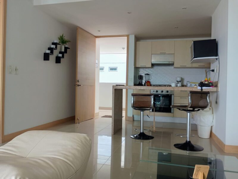 🌊 APARTAMENTO EN ARRIENDO CON VISTA AL MAR – CONDOMINIO BEACH CLUB, CRESPO, CARTAGENA 🌴